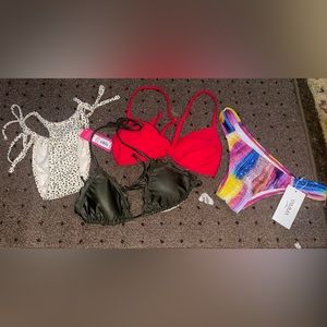 Ladies 4 pieces of swim-ware size XS